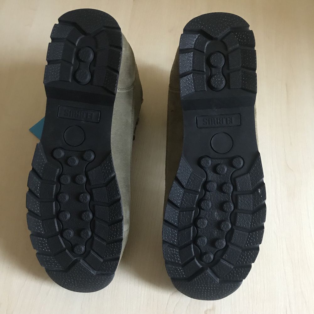 Męskie buty turystyczne r. 44 marki ELBRUS trekkingowe khaki