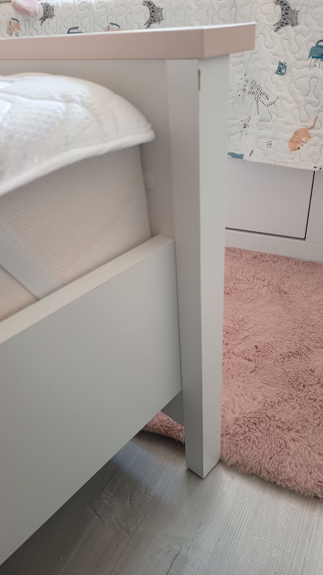 Łóżko dziecięce MIA MI08 90x200 stelaż, materac, pokrowiec Agata Meble