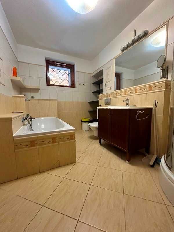 Wola Justowska | ok. ul. Modrzewiowej | 120m2 | 5 pokoi | WYNAJMĘ
