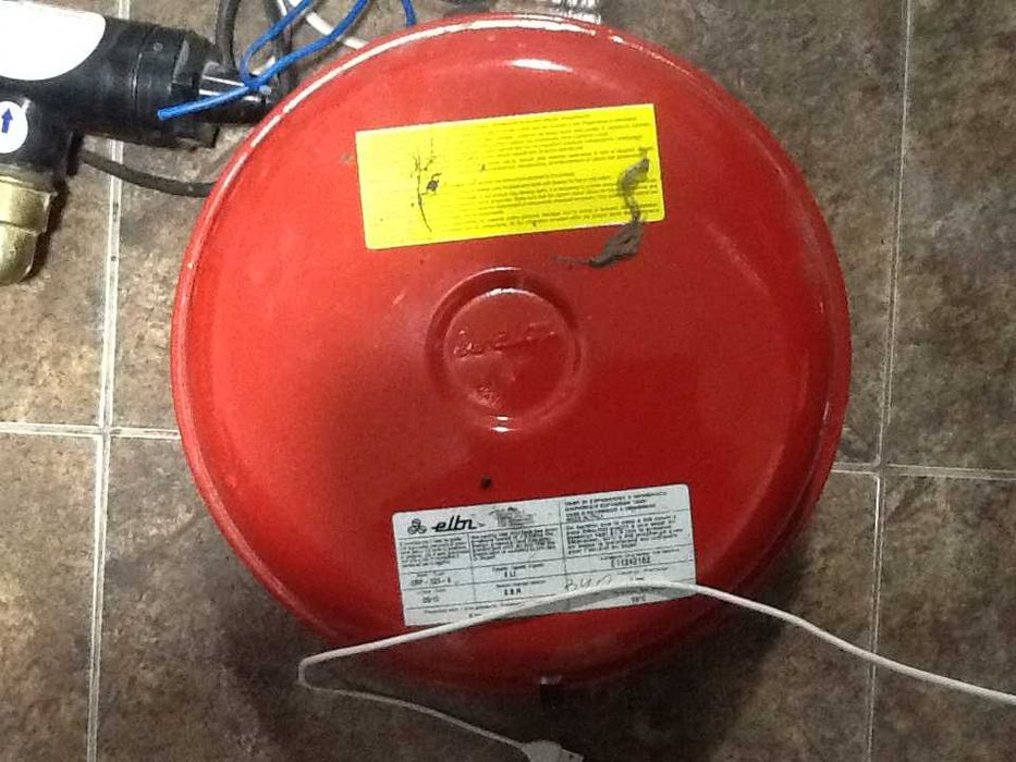 БАЧКИ  расширительные