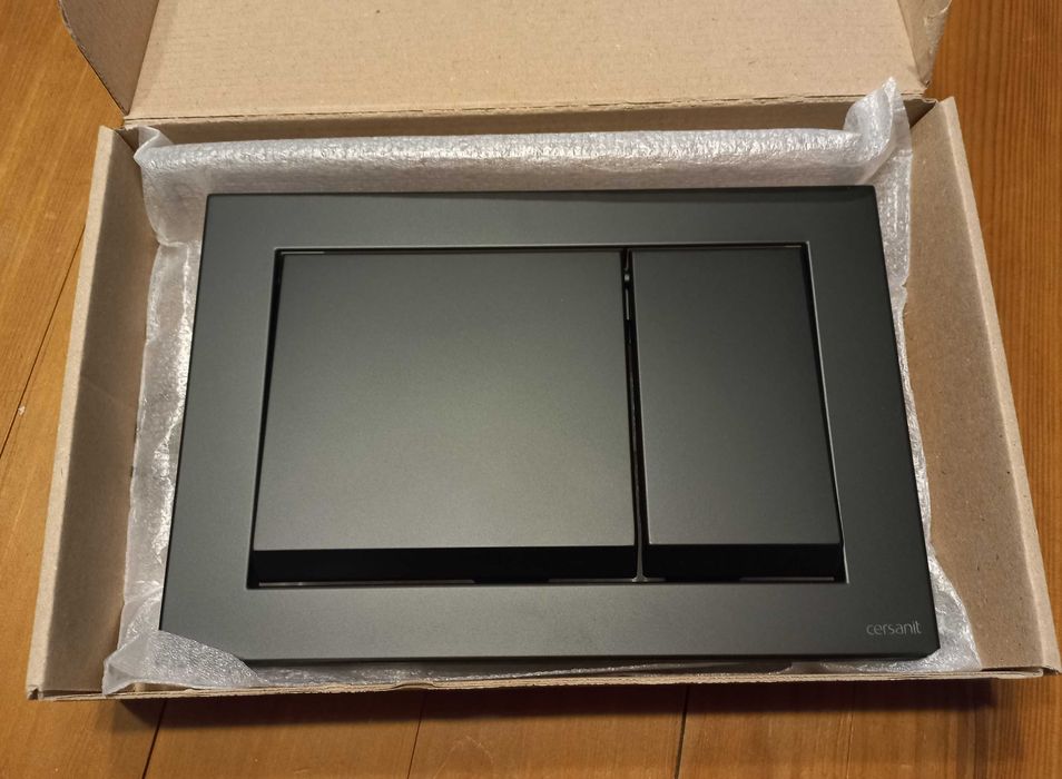 Przycisk spłukujący Cersanit Enter II czarny mat