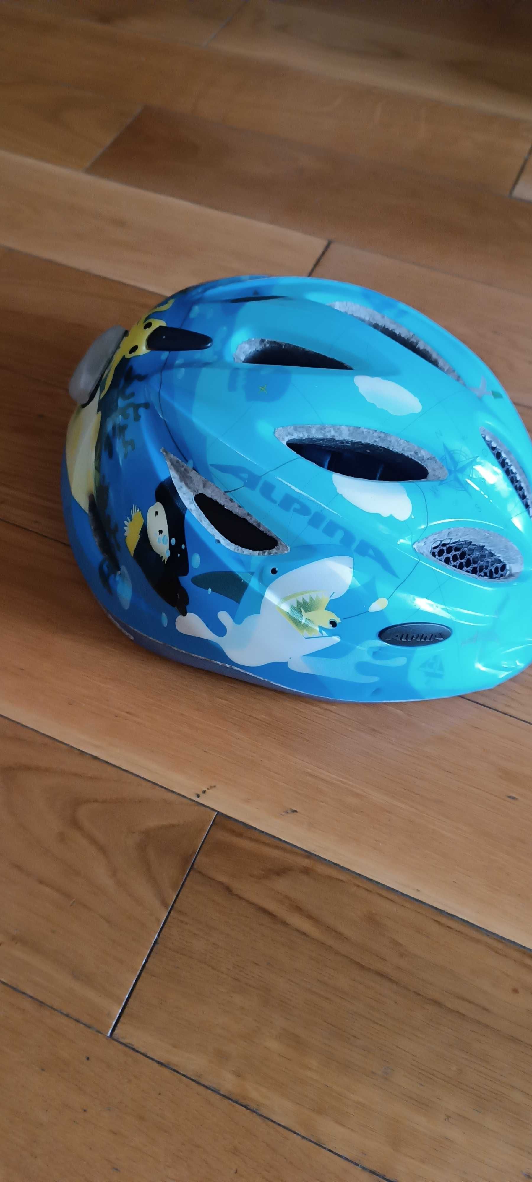Kask rowerowy dziecięcy.