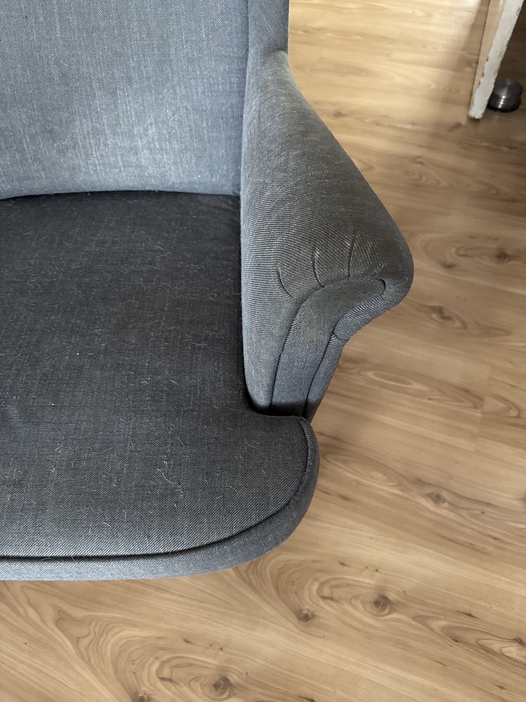 Fotel uszak z podnóżkiem Ikea
