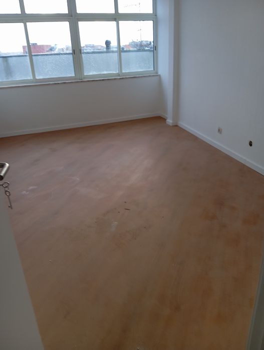 Apartamento T1 renovado