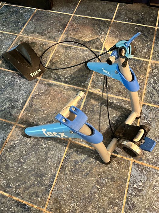 Rolos de treine de bicicleta TACX