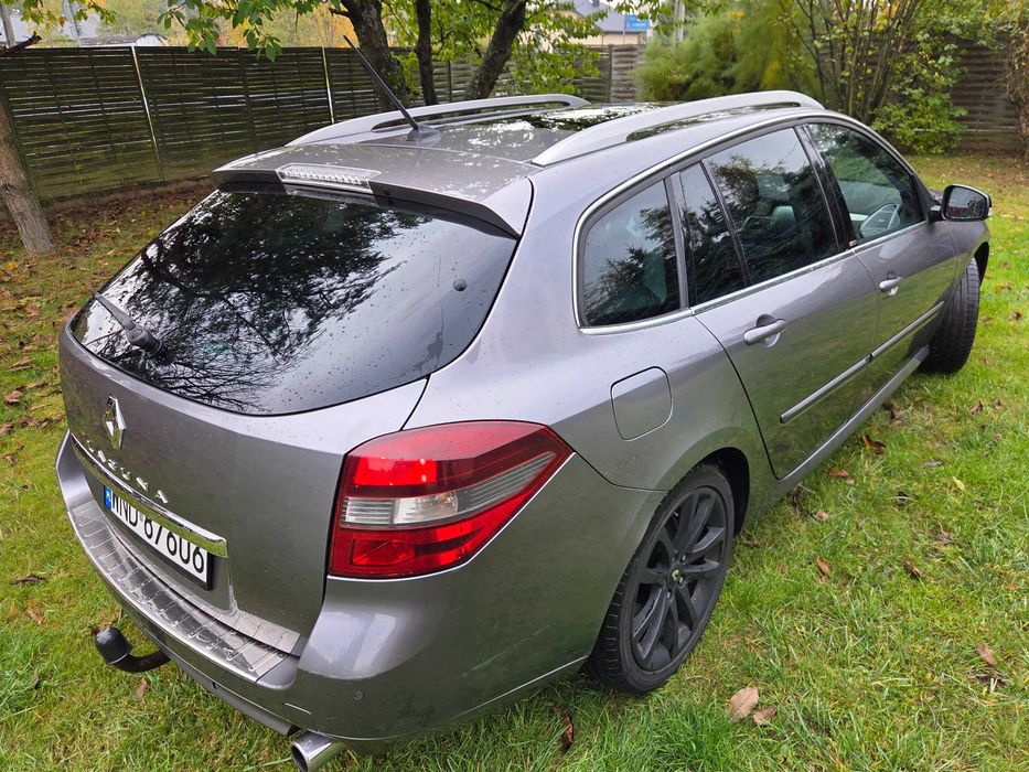 Laguna III 2.0 dci 173km 4control Bose automat 2012