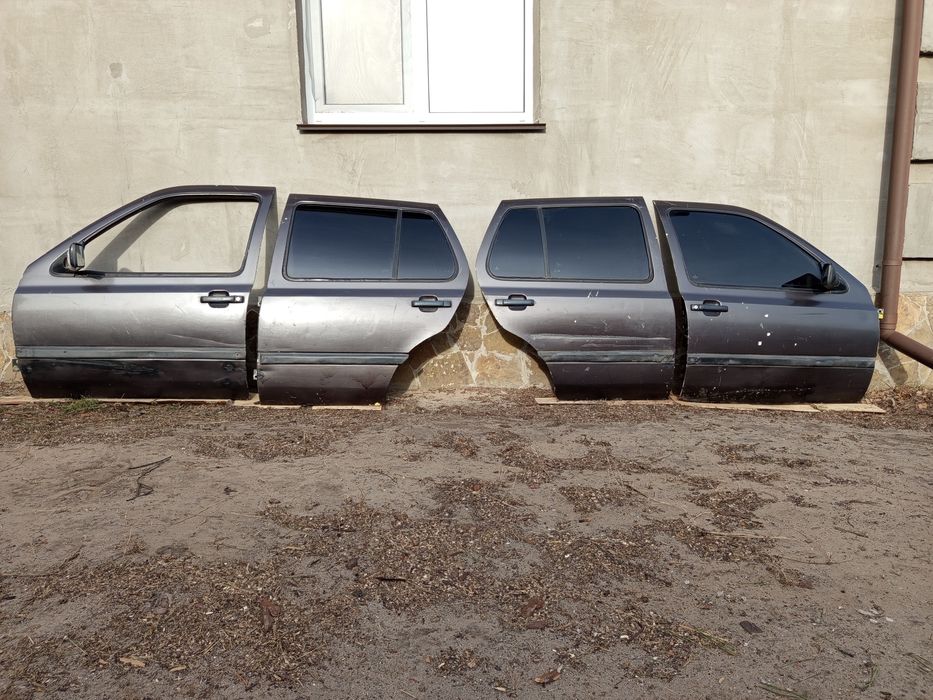 Продам двері для таких авто: peogeot 405; Lanos; Scorpio1,2;Mazda 323f