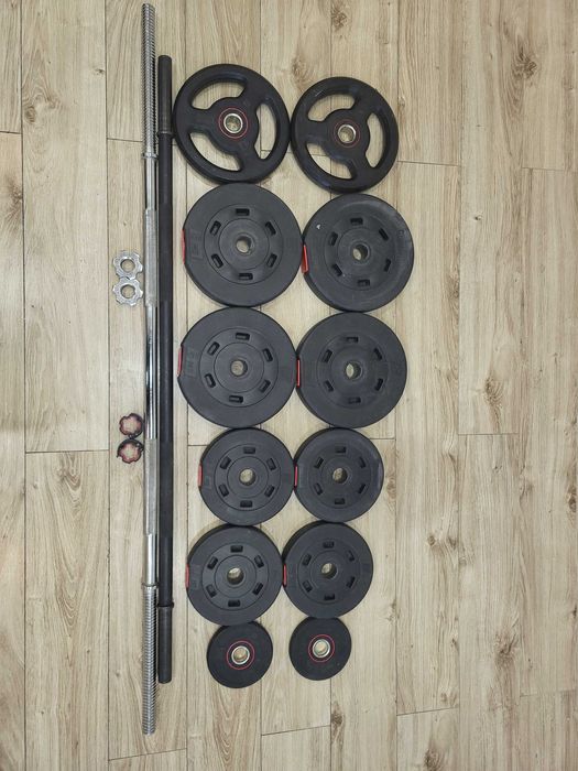 Ławka treningowa z obciążeniem i dwoma gryfami