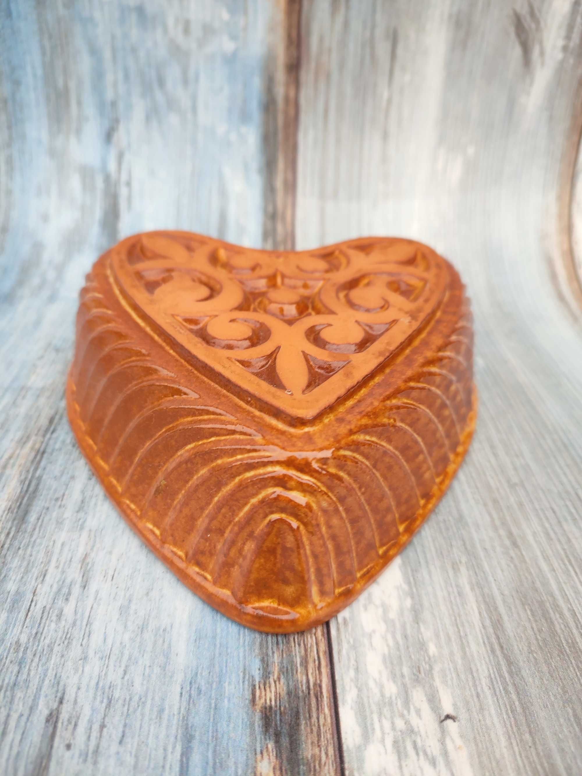 Ceramiczna forma do wypieków w kształcie serca - Vintage