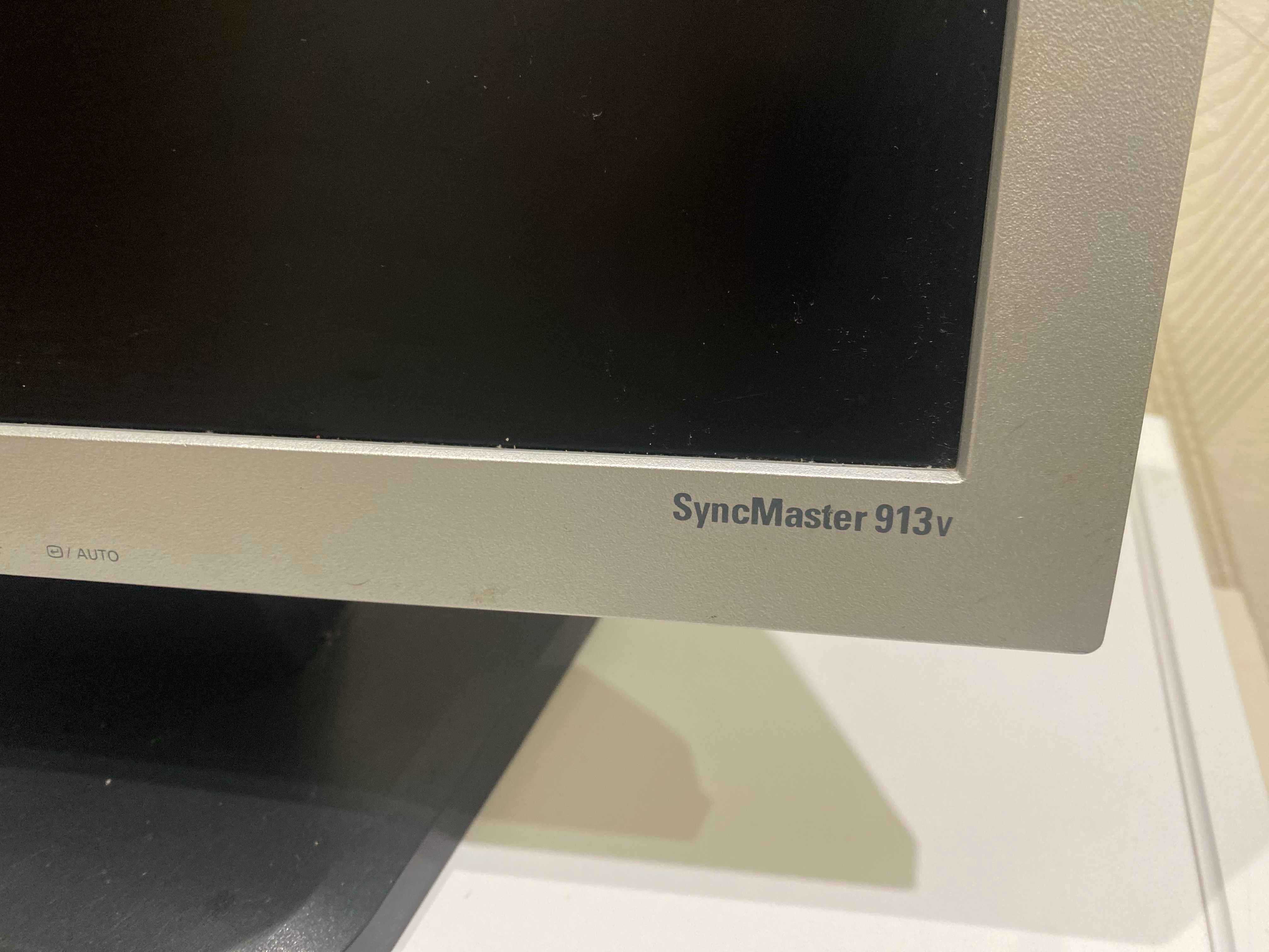 Монітор Samsung SyncMaster 913v - 19' дюймів