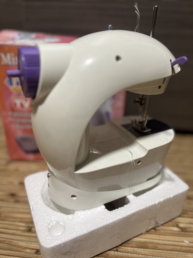 Швейна машинка «Mini Sewing Machine”