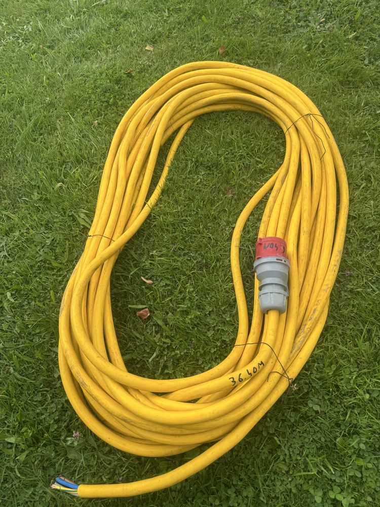 Przewód siłowy H07RN-F 5×10 mm² 36,4 m z wtyczką 32A