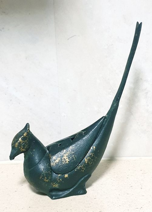 Fantastico queimador de incensos japonês em ferro de fundição