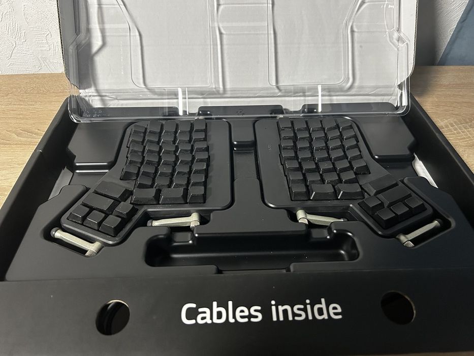 Продам раздельную клавиатуру ErgoDox EZ