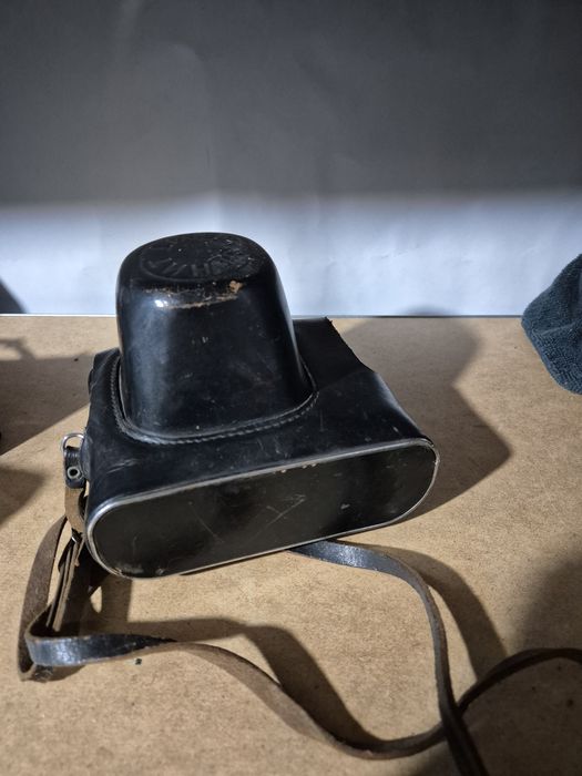 Aparat zenit B z obiektywem i futerałem