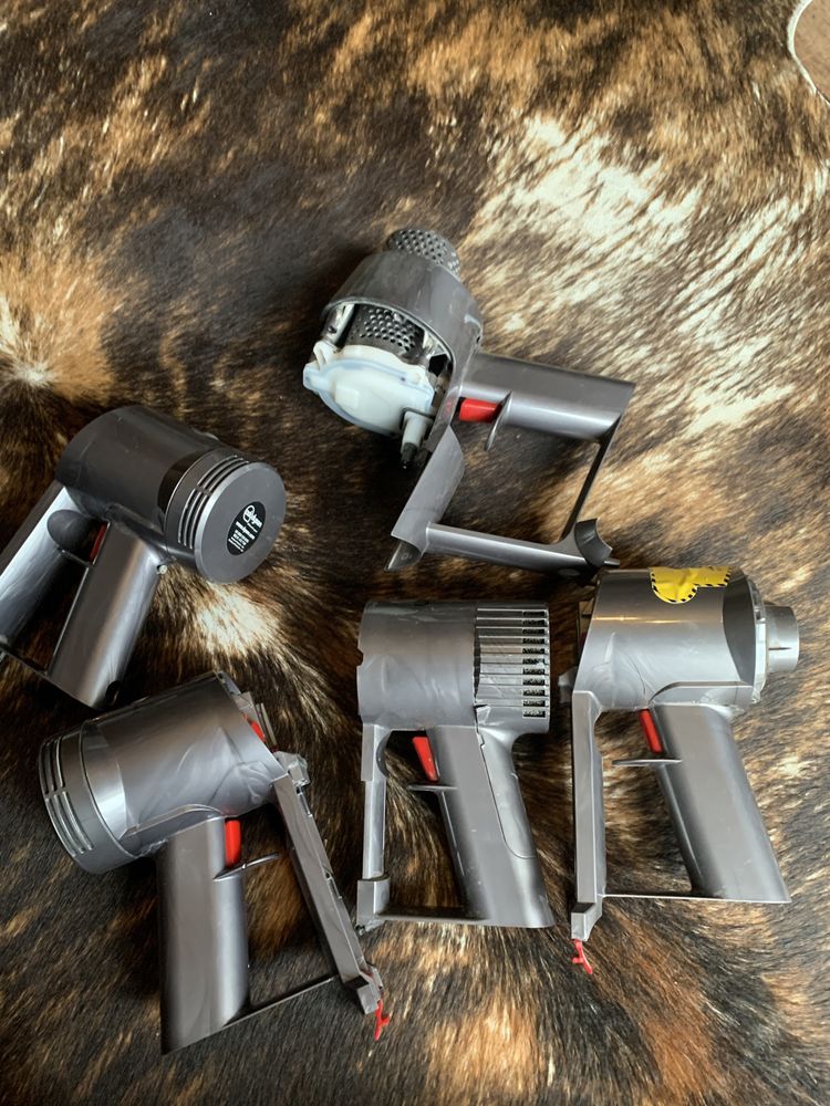Пылесос аккумуляторный Dyson V6,V7,V8,V10
