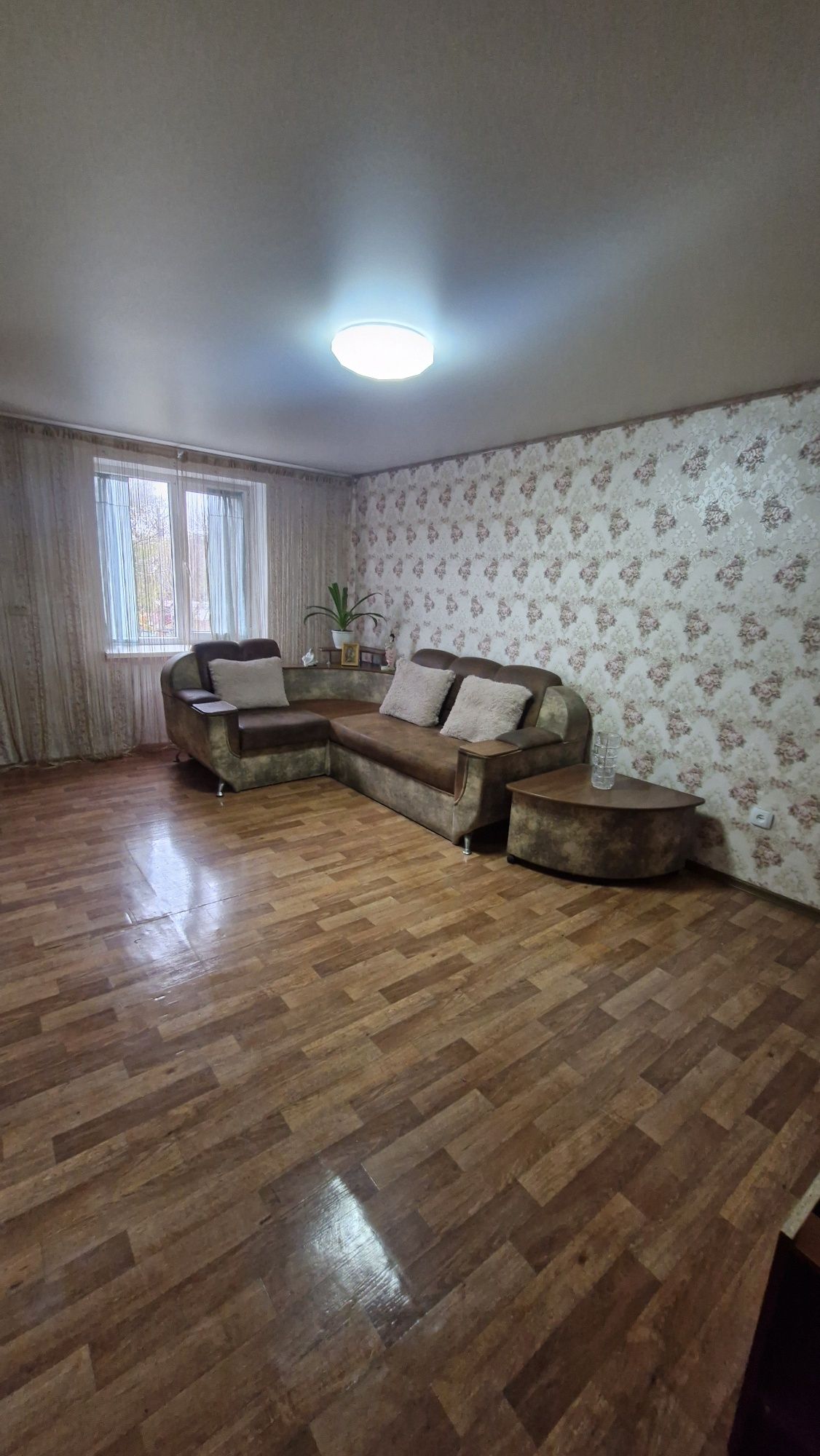 Продам 3х комнатную квартиру Варваровка