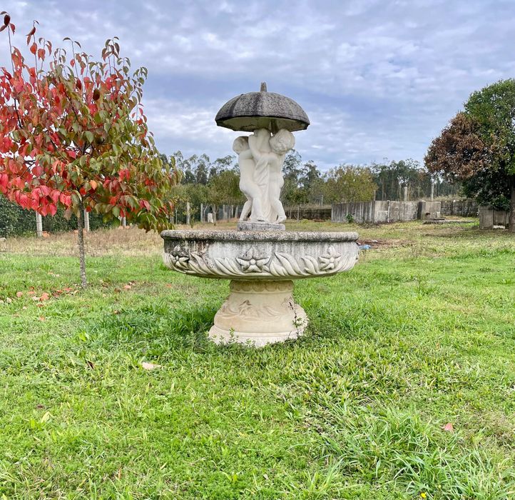 !!!Só!!! Estátua de jardim com fonte