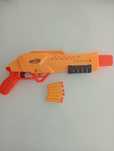 Nerf em excelente estado acompanhada de 6 balas