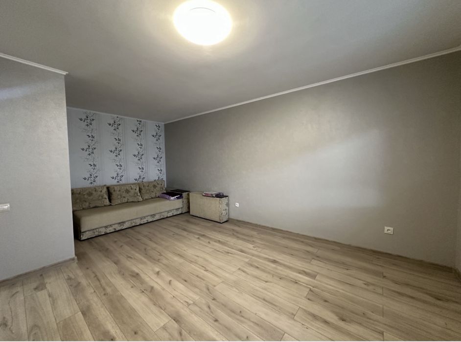 Продается 1 кк в Центре! Защука!