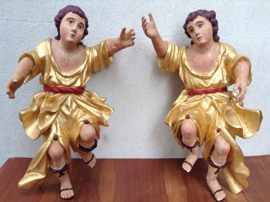 Par imagens Serafins madeira castanho dourados