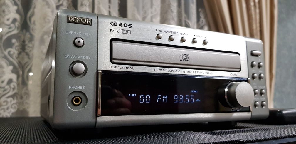 Denon UD-M3  CD-cтерео ресивер пульт