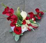 Mała kompozycja kwiatowa na grób cmentarz ikebana Z119