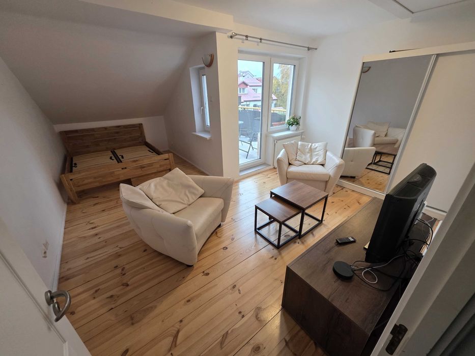 Duża kawalerka z balkonem-spokojna dzielnica -Gdynia Dąbrowa!