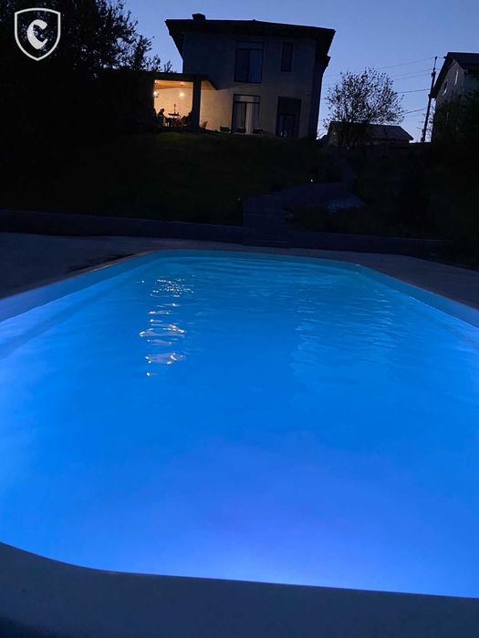 Будинок з меблями + басейн + футбольне поле. Старі Петрівці