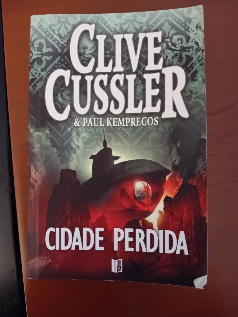 4 livros de bolso