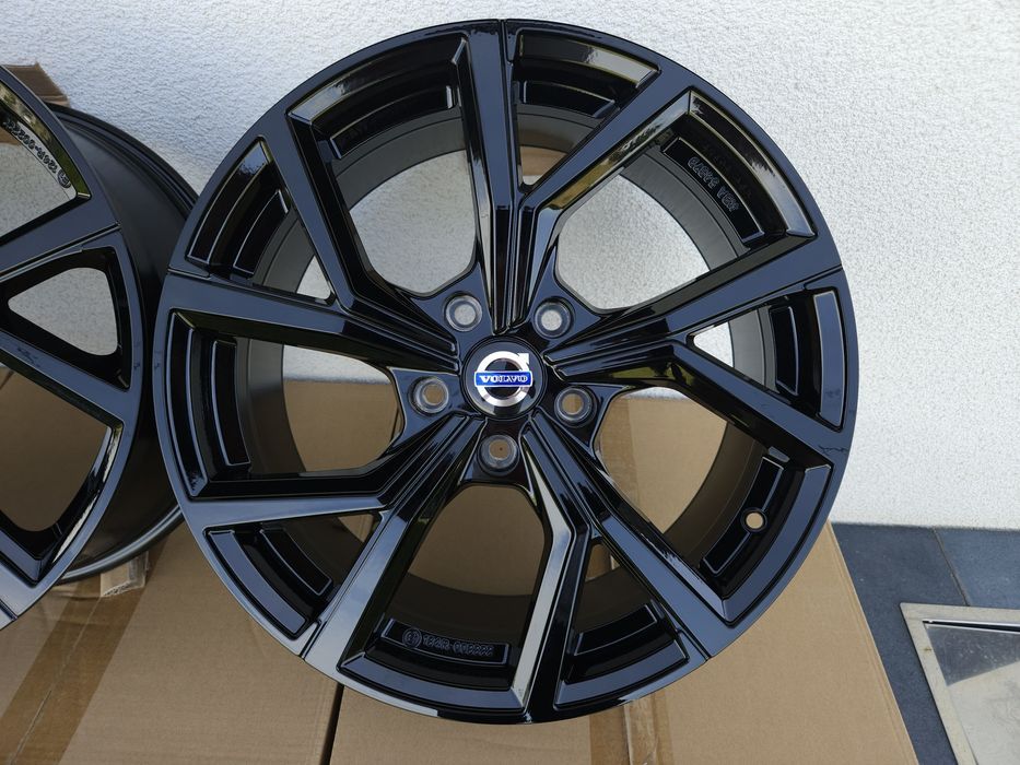 Volvo 17 " Nowe 5x108 Felgi S60 V40 V60 C30 S80 V70 S40 V50 Czarne