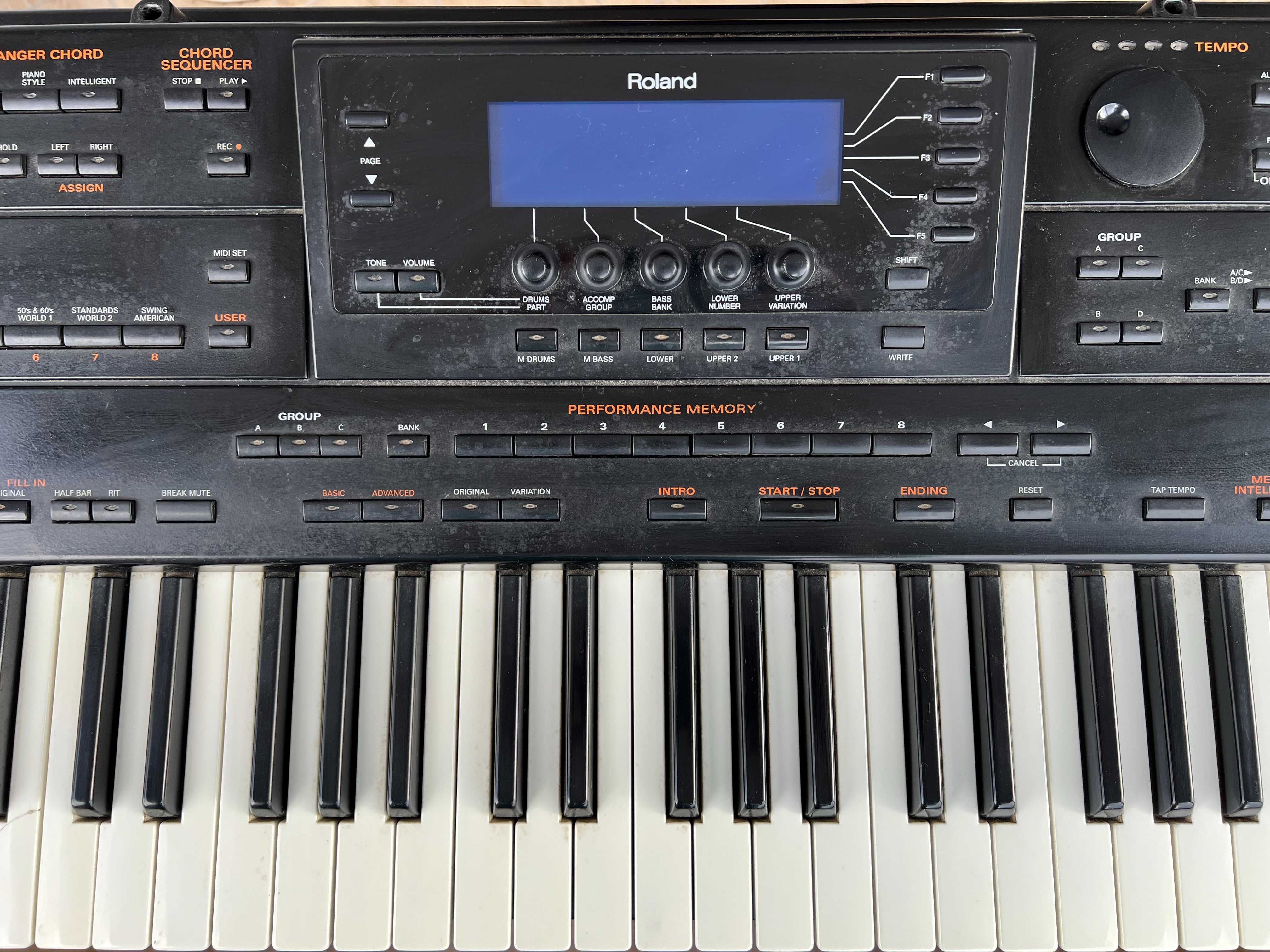 Keyboard Roland G-800