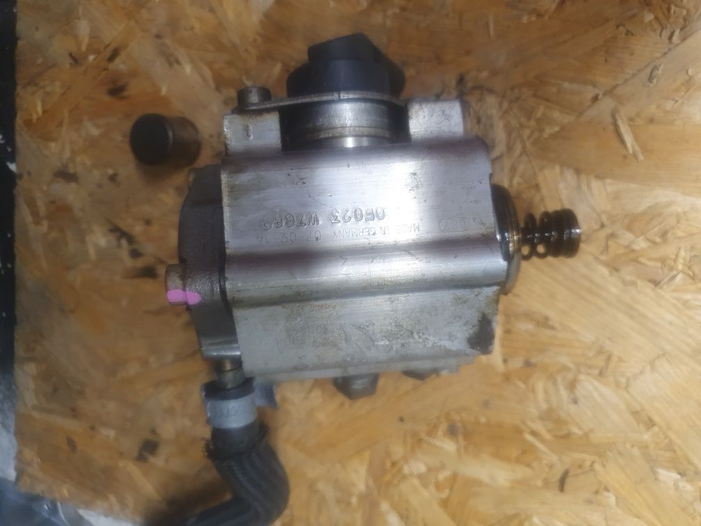 pompa wysokiego ciśnienia paliwa bosch audi vw 2.0 fsi awa 150k