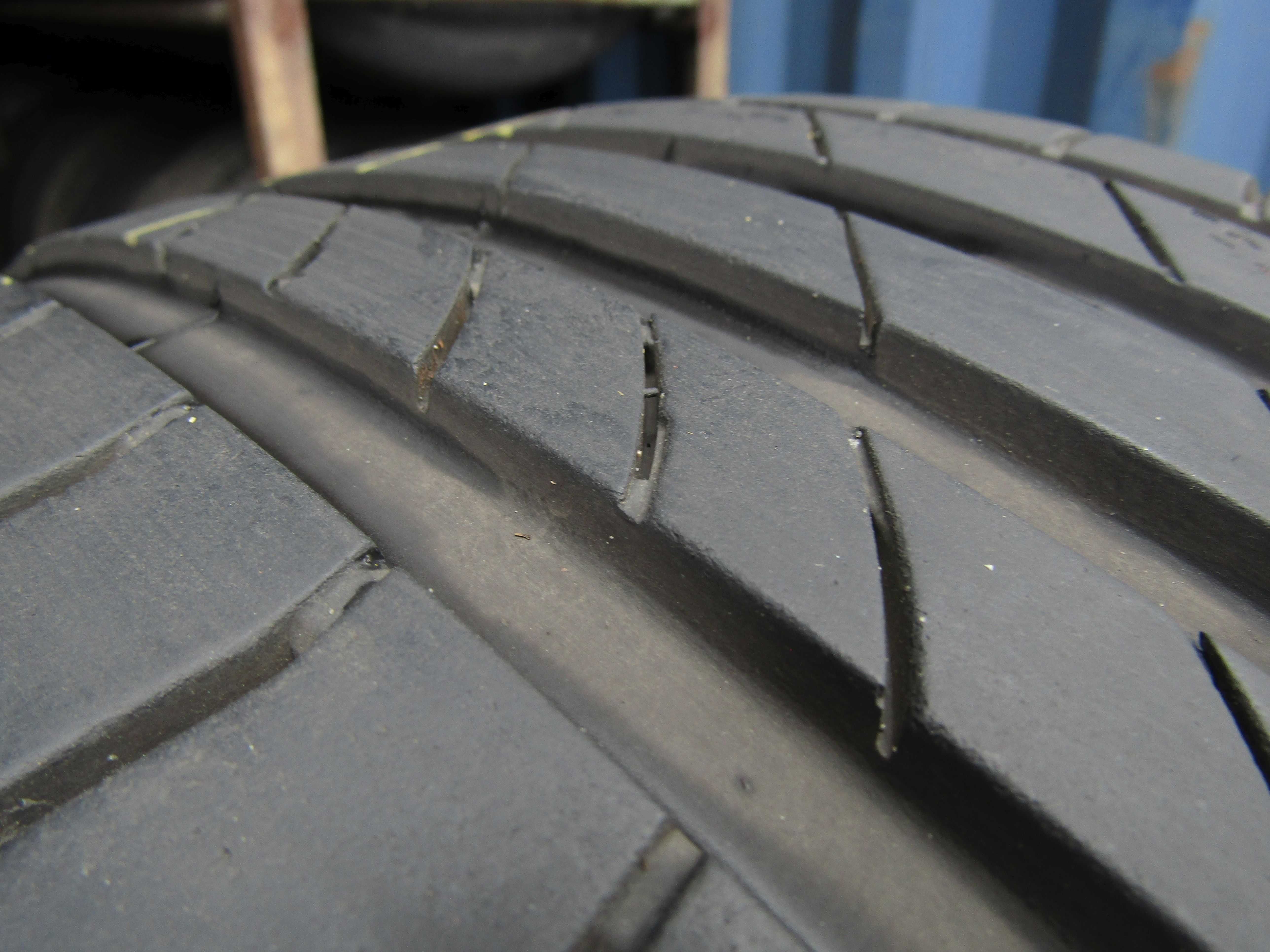 235/30R20 Kumho Ecsta PS71  4szt