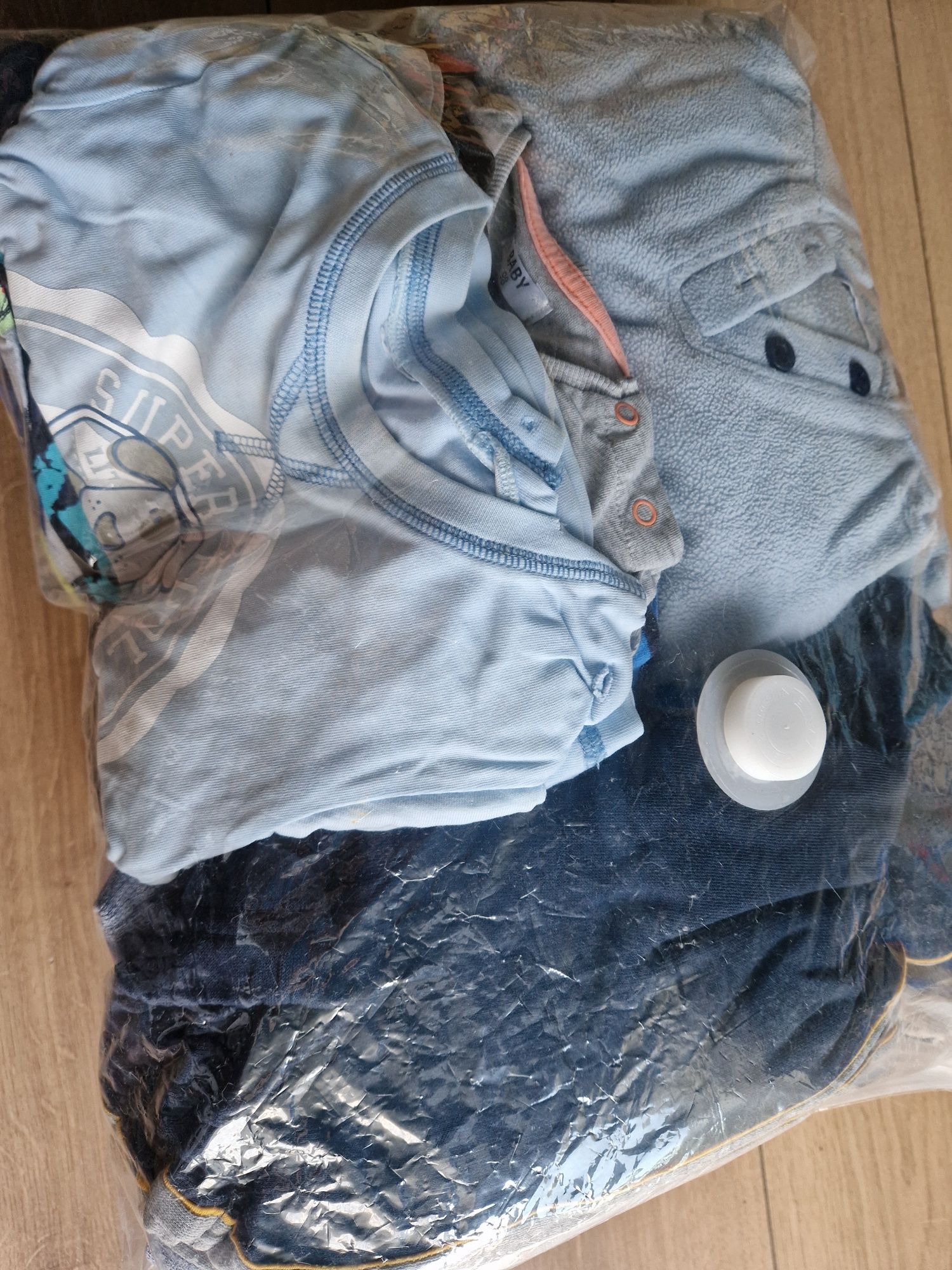 Mix ubranek 84-98