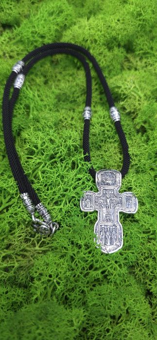 Срібний хрест на шовковому шнурку
