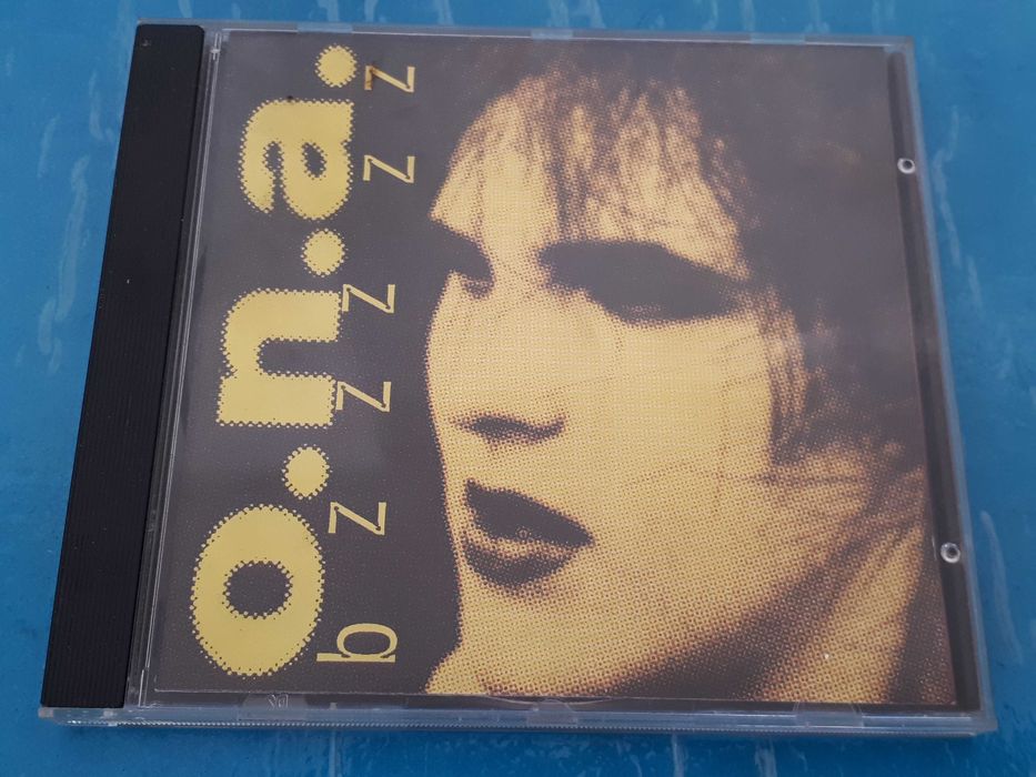 O.N.A. Bzzzzz CD