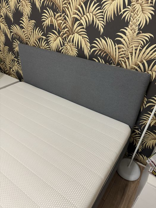 Łóżko + materac 200x140