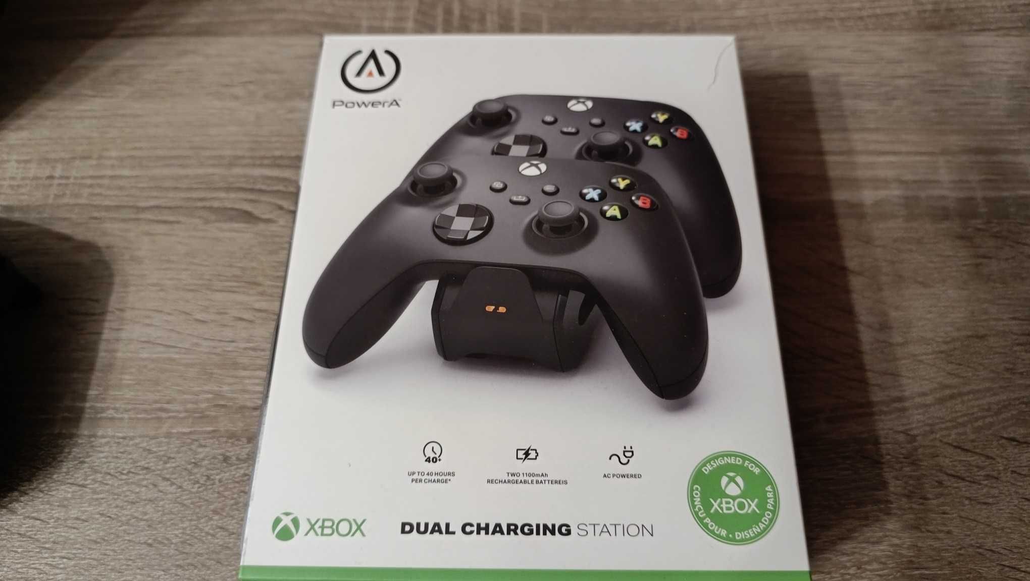 Xbox Series X plus stacja ładująca