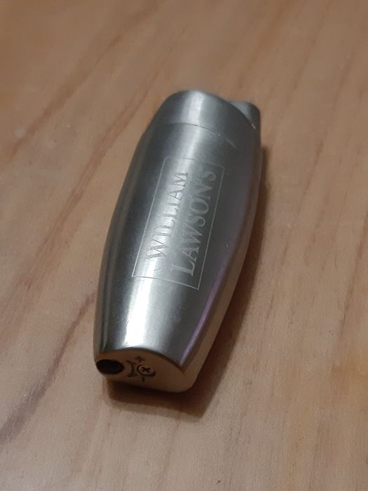 Isqueiro metal william lawsons