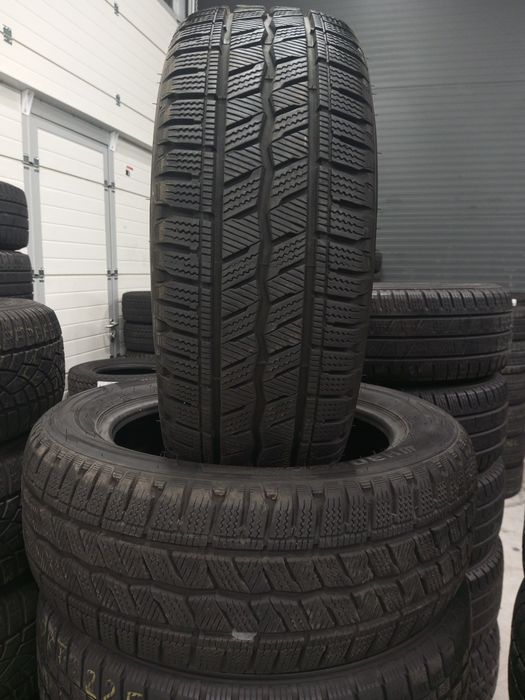 Зимові Шини БВ 225/55 R17C  HANKOOK  Winter I*cept LV Склад