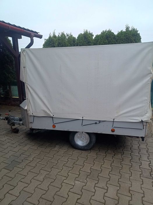 Przyczepka z plandeką i hamulcem najazdowym DMC 600kg  sprzedam
