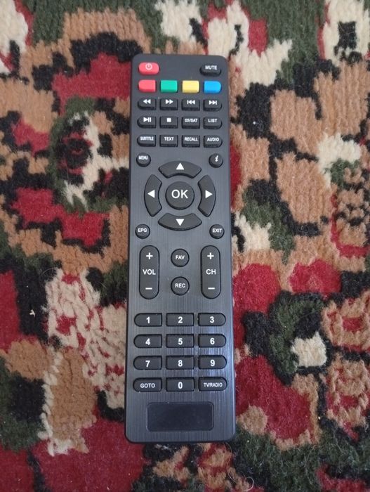 Tuner Satelitarny Echosat OM-26100 FTA Odtwarzacz multimedialny