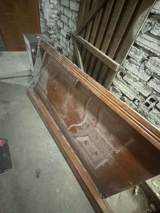 Drzwi wejsciowe na budowe