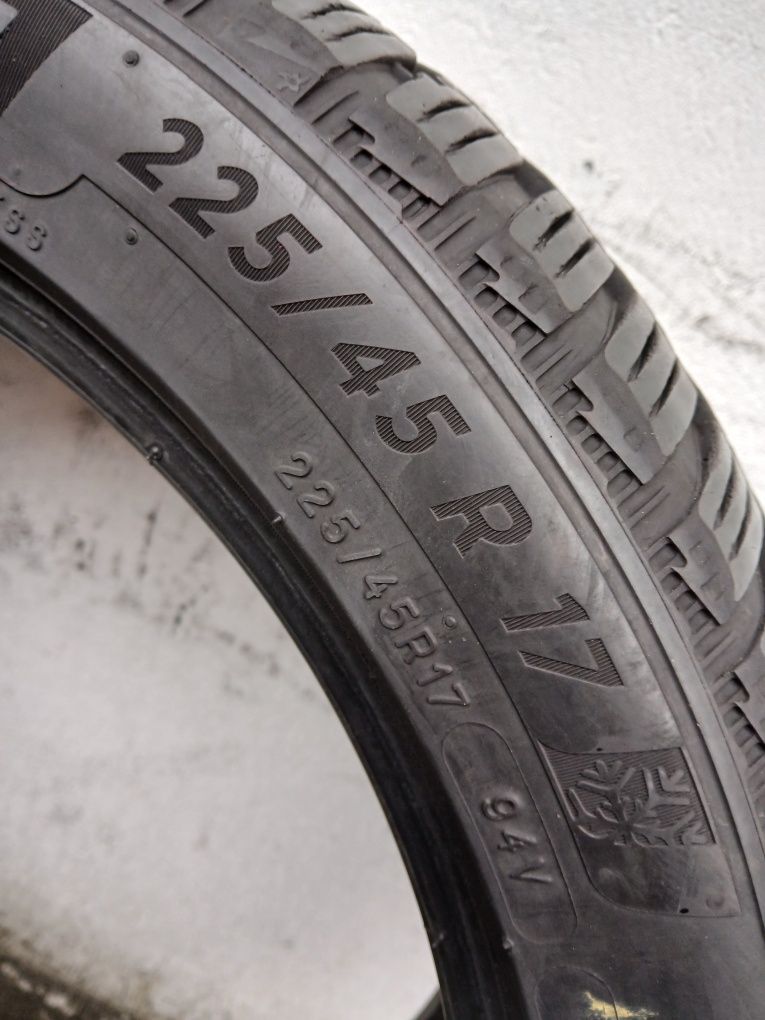 Розпаровка Michelin 225 45 R 17 1шт Зима (0194) Резина