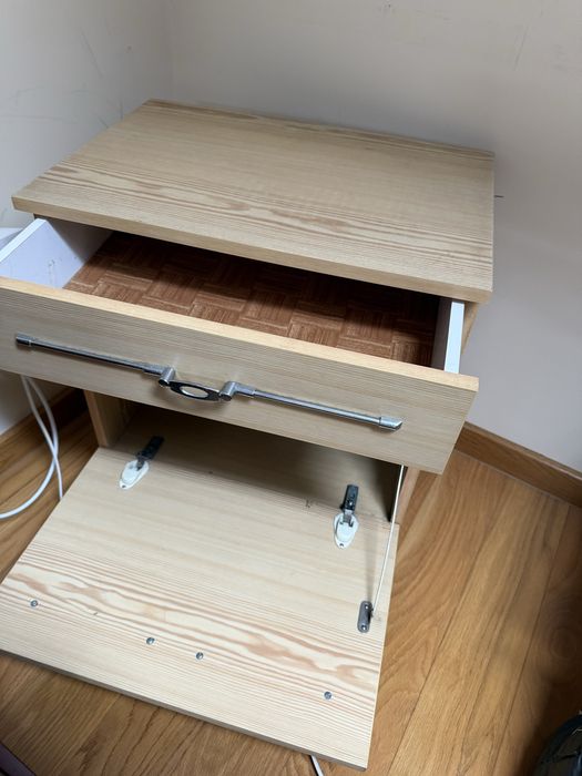 Mesa cabeceira 33cmx50cm