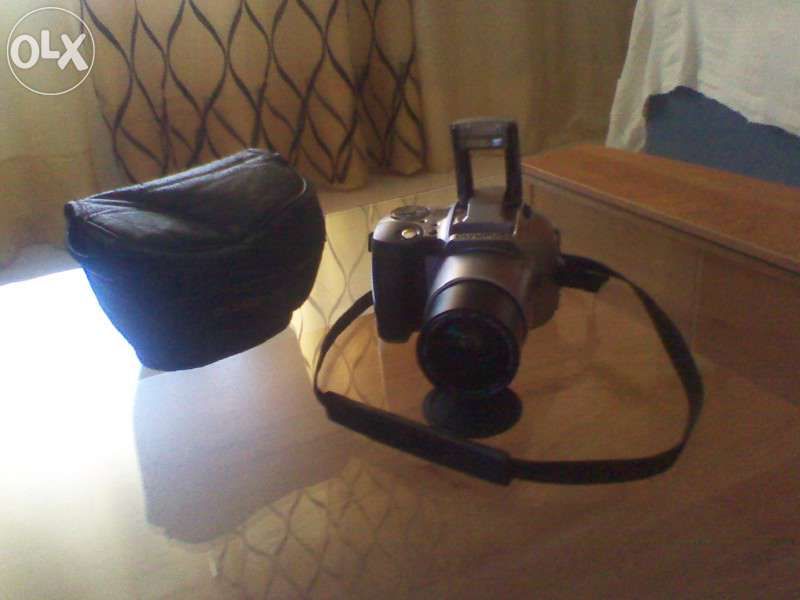 Olympus IS-200 Semi-Professional Camera—Fully Functional64285992381953122