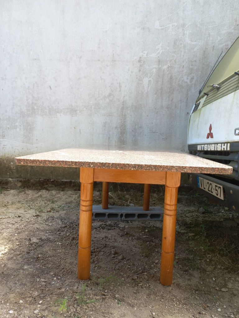 Mesa de Refeições + Cadeira