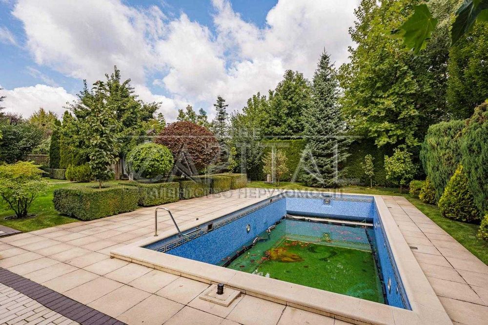 оренда елітного будинку Іванковичи