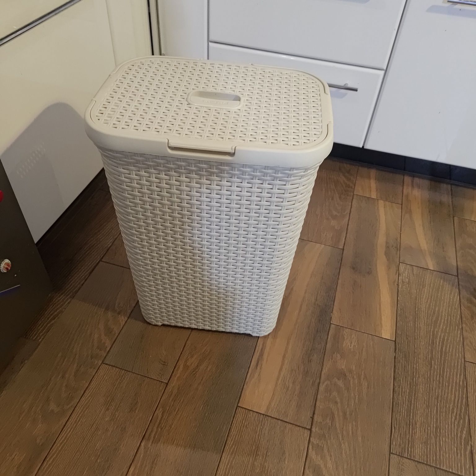 Kosz na pranie curver stan bdb
